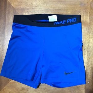 Nike Pro shorts 5”